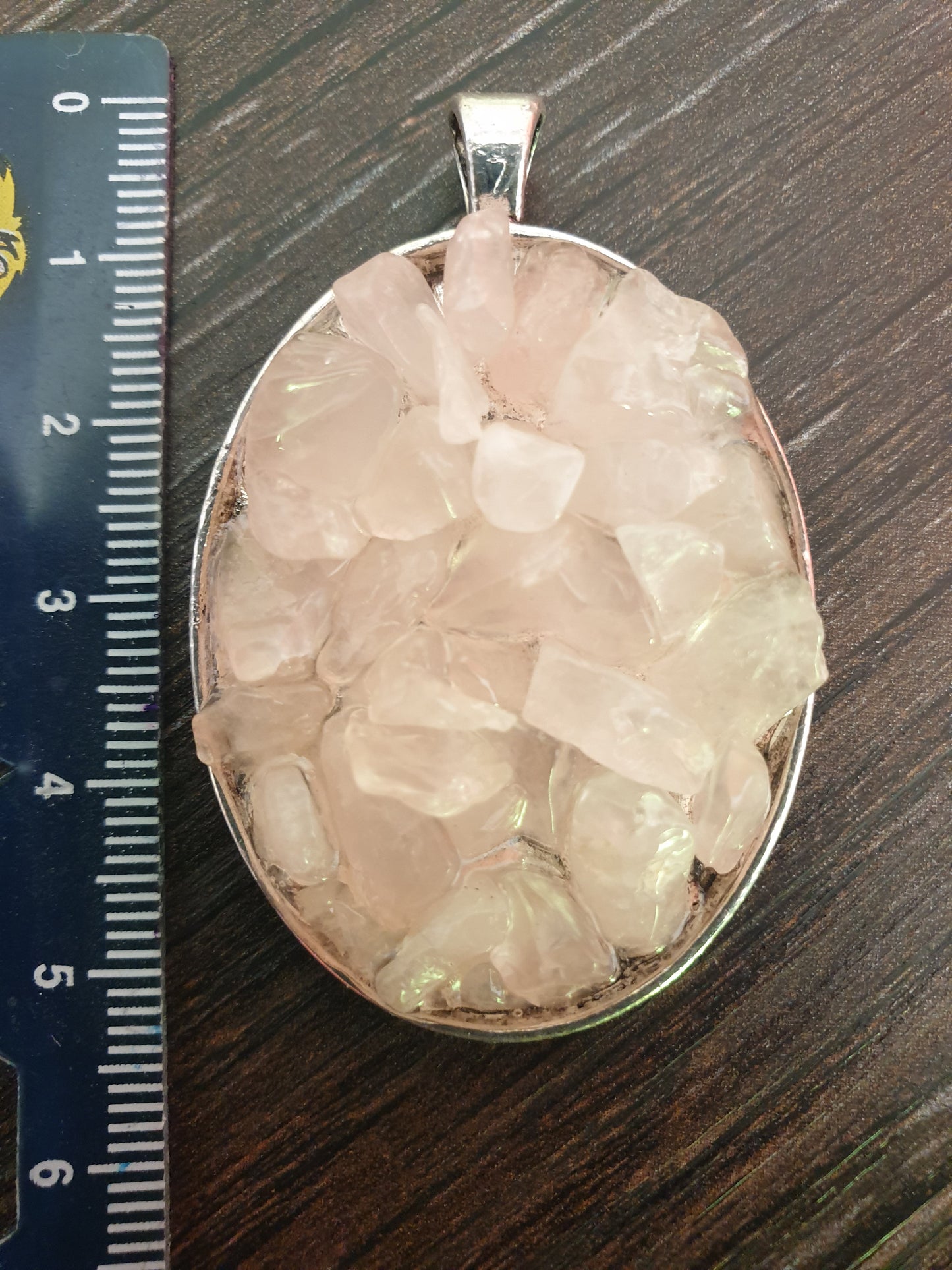 Pendentif Delphine en pierre de Quartz Rose