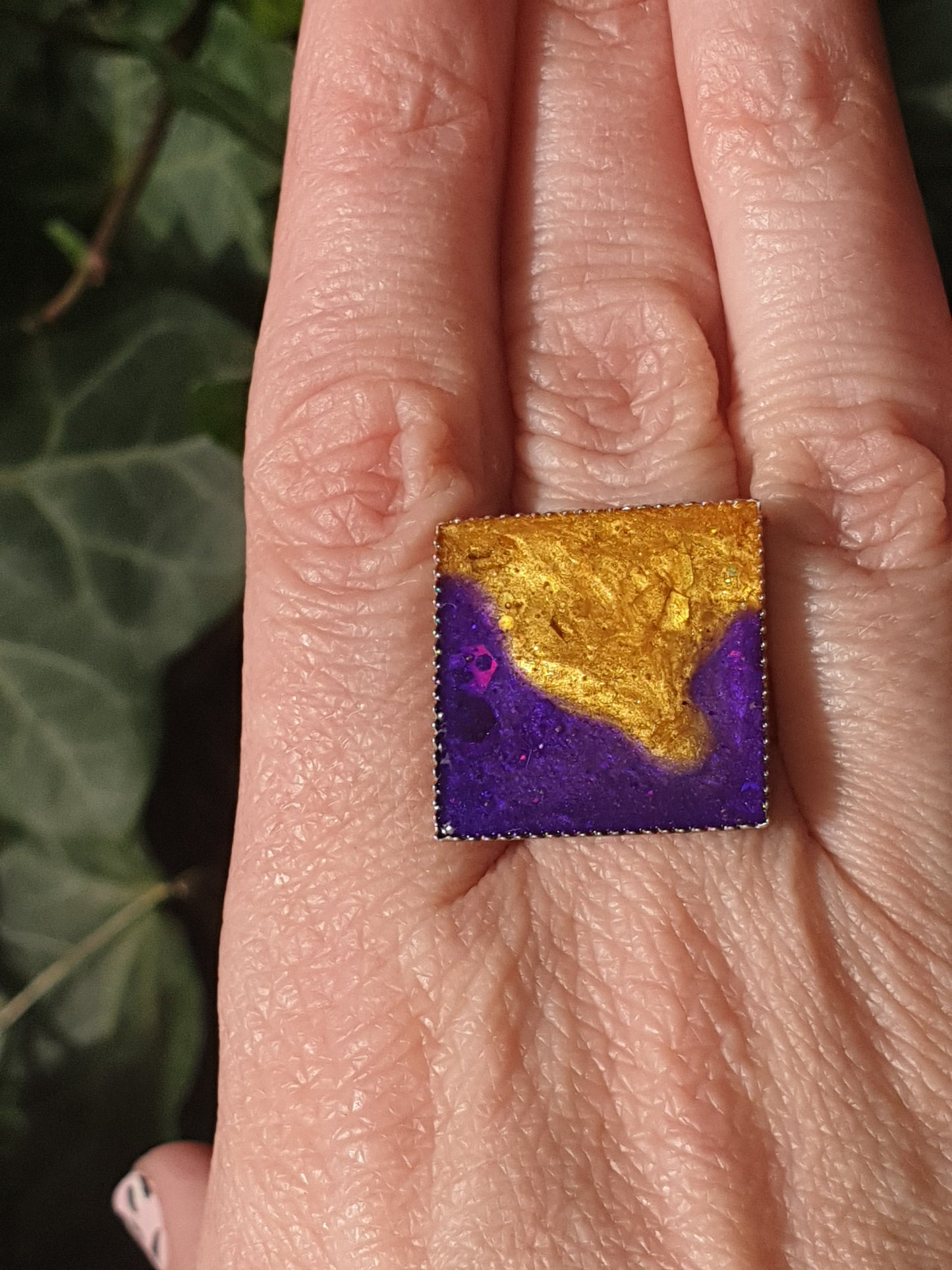 Bague carrée or et Mauve