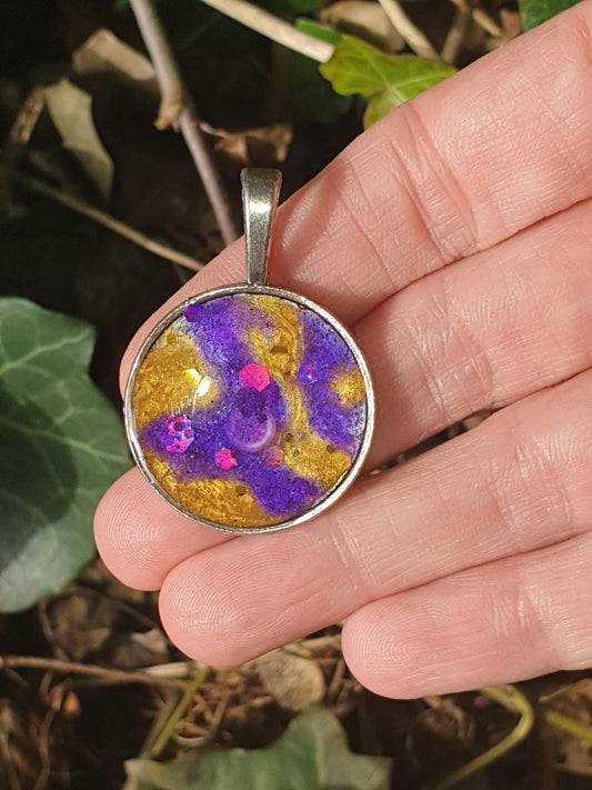 Pendentif Rond Mauve Or