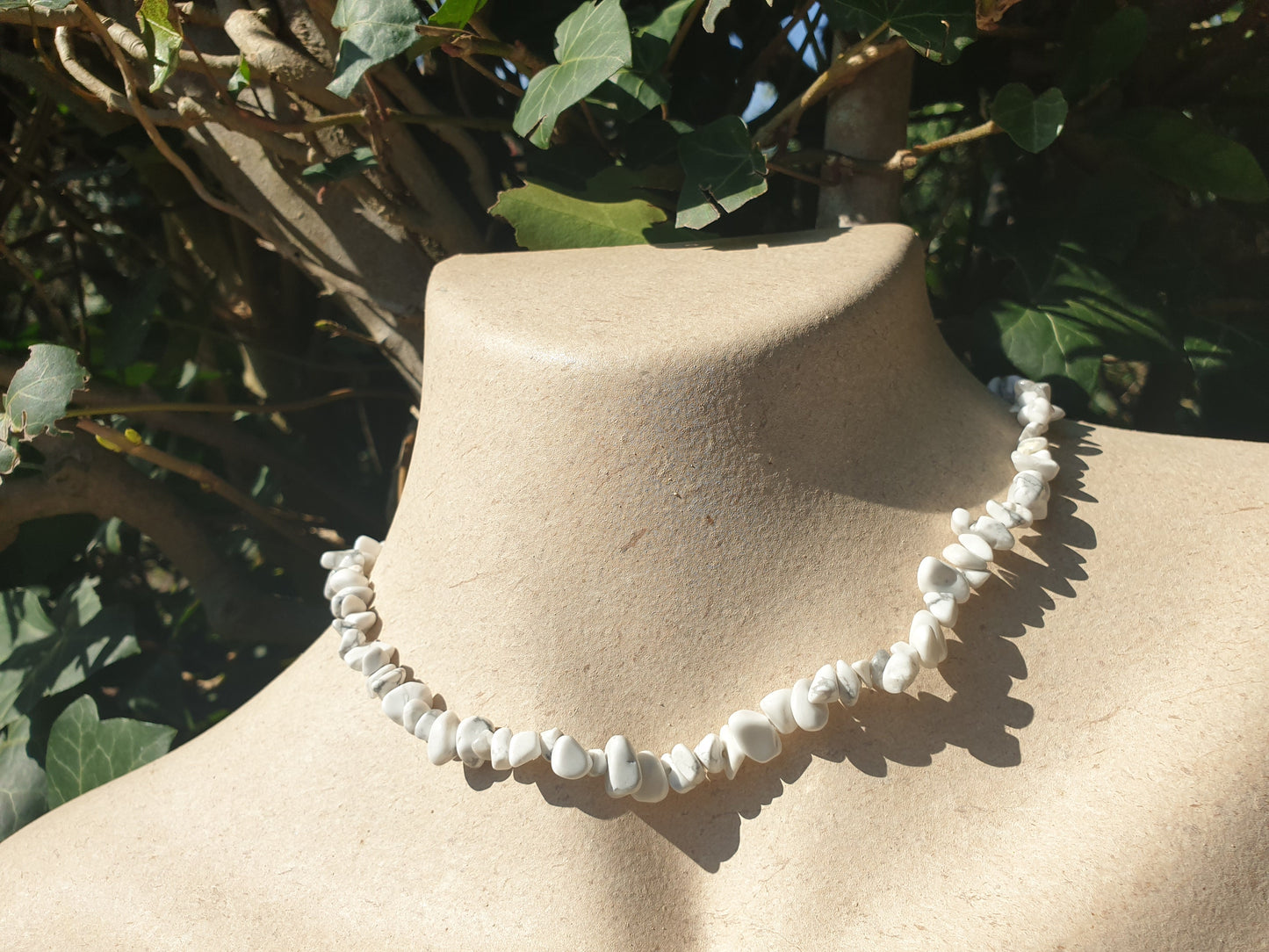 collier en pierre de Howlite Blanches