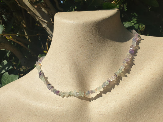 Collier en pierre de Fluorite