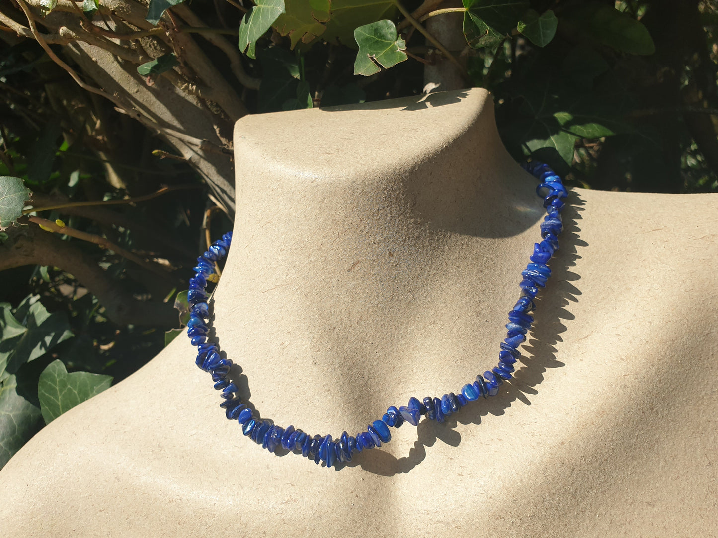 Collier en Nacre coloré Bleu roi