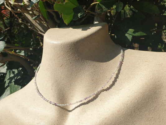 Collier ultra fin en pierres de Fluorite Vert et violet