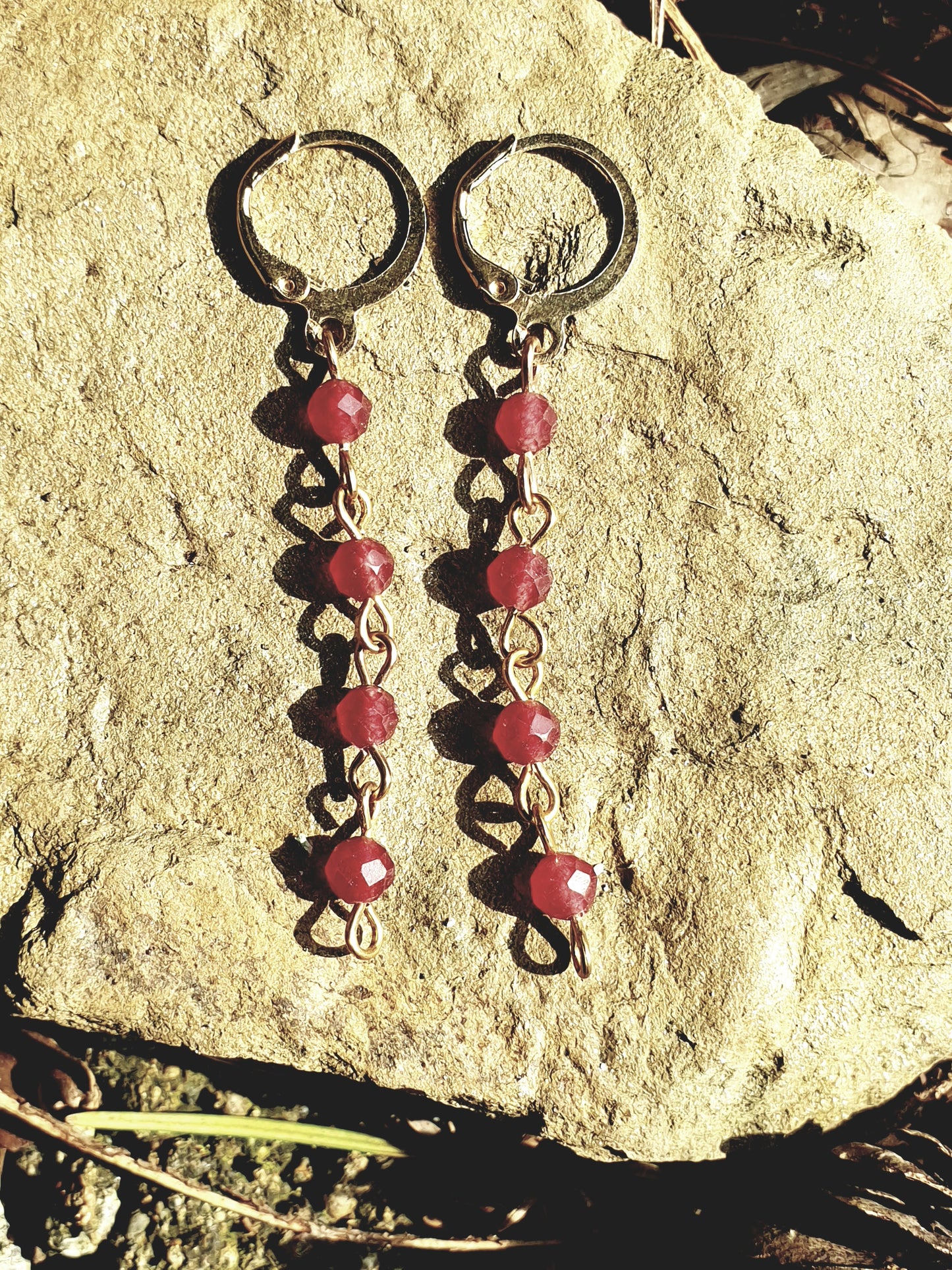 Boucles d'oreilles doré, Rubis Rouge